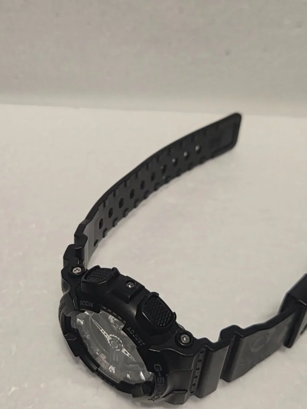 Casio G Shock Floral print series in great shape.
